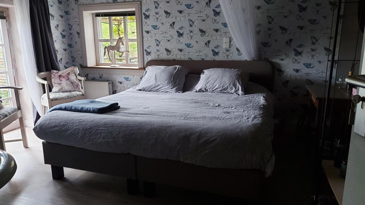 Bed and Breakfast Theetuin Onder De Pannen Lekkerkerk Exterior foto